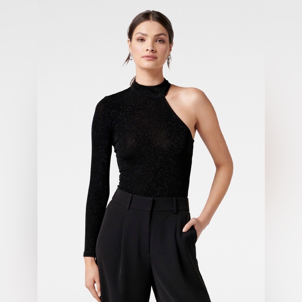 Forever New Amelia Asymmetrical Glitter Top